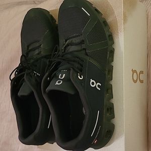 Cloud 5 mens running shoes size 10 black